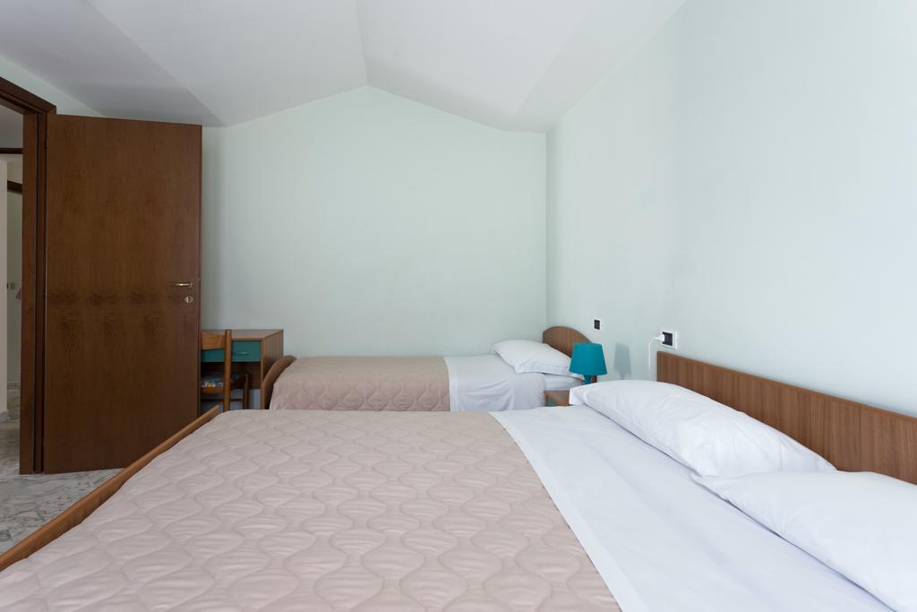 Roma Hotel Pineto Kültér fotó