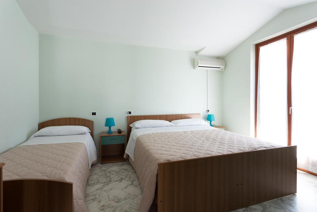 Roma Hotel Pineto Kültér fotó