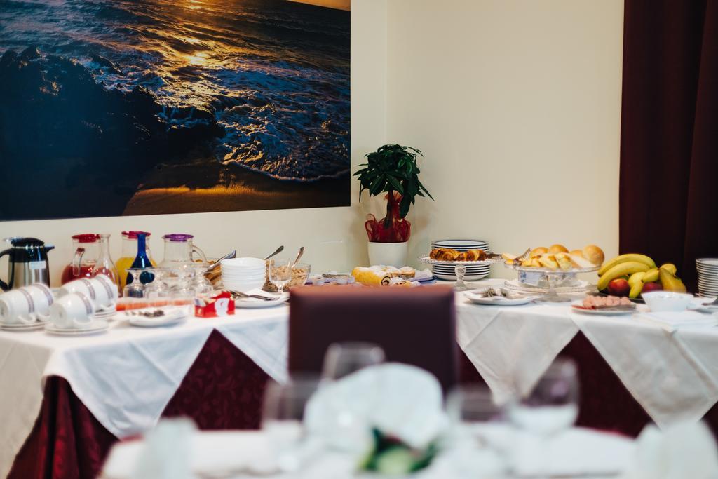 Roma Hotel Pineto Kültér fotó