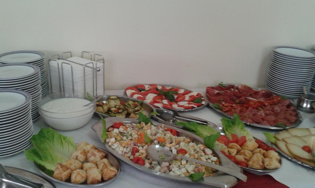 Roma Hotel Pineto Kültér fotó